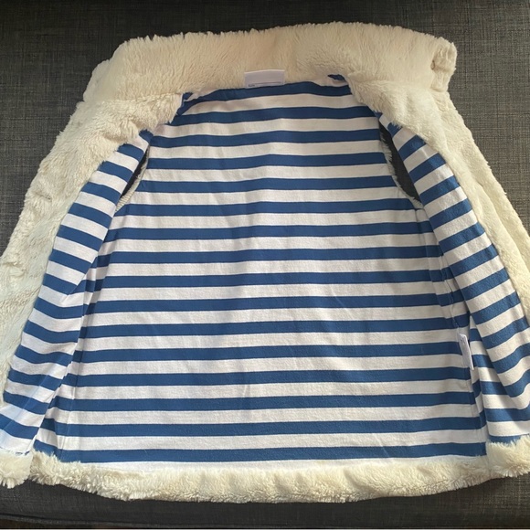 Hanna Andersson Faux Fur Vest - Picture 4 of 6